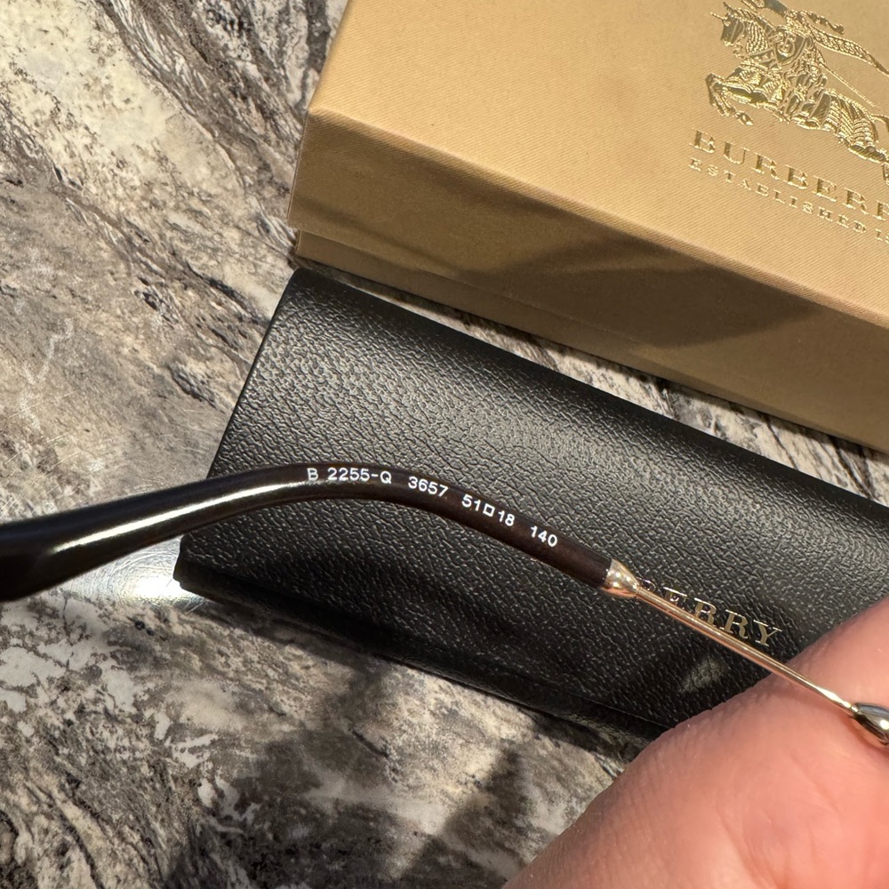 New BURBERRY Eyeglasses B 2255-Q 3657 51-18 140 Burgundy Tortoise w/Plaid - Picture 4 of 5